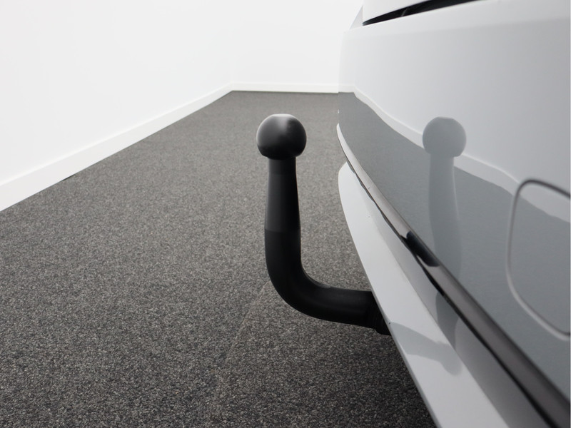 Toyota Corolla Touring Sports 1.8 Hybrid Business Plus/ trekhaak/ zeer mooi!