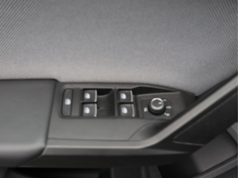 SEAT Leon Sportstourer 1.0 TSI Style Business Intense/ zeer mooi!