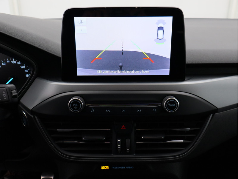 Ford Focus Wagon 1.0 EcoBoost Hybrid ST Line Style/ winterpakket/ zeer mooi!