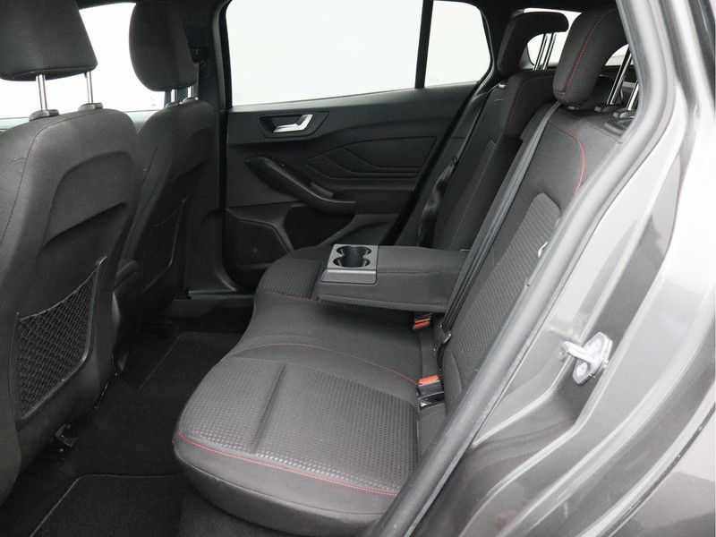 Ford Focus Wagon 1.0 EcoBoost Hybrid ST Line Style/ winterpakket/ zeer mooi!