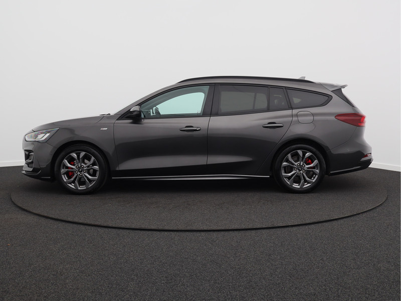 Ford Focus Wagon 1.0 EcoBoost Hybrid ST Line Style/ winterpakket/ zeer mooi!