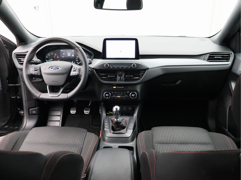 Ford Focus Wagon 1.0 EcoBoost Hybrid ST Line Style/ winterpakket/ zeer mooi!