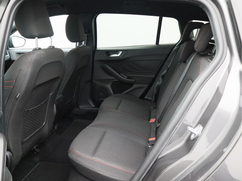 Ford Focus Wagon 1.0 EcoBoost Hybrid ST Line Style/ winterpakket/ zeer mooi!