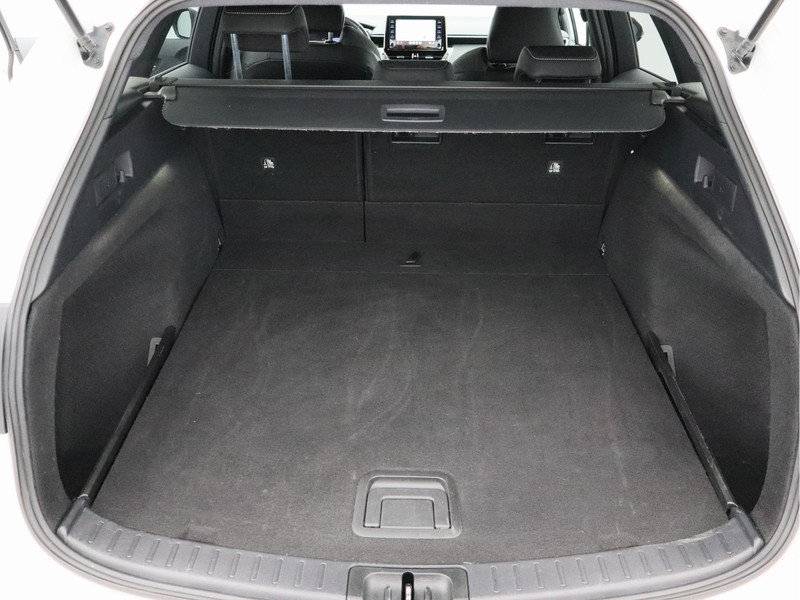 Toyota Corolla Touring Sports 1.8 Hybrid Business Plus/ lage km/ zeer mooi!