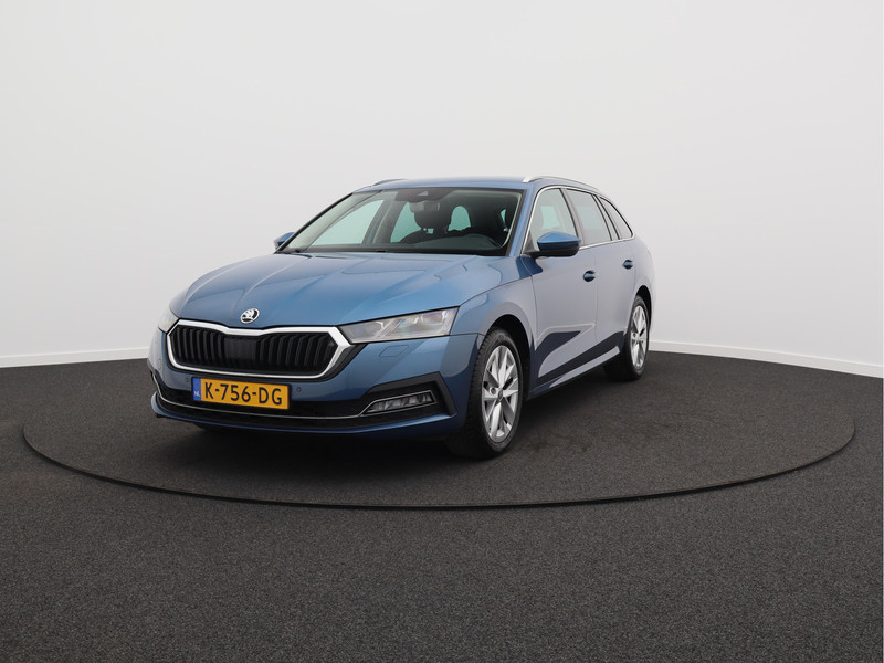 Škoda Octavia Combi 1.5 TSI First Edition/ trekhaak/ zeer mooi!