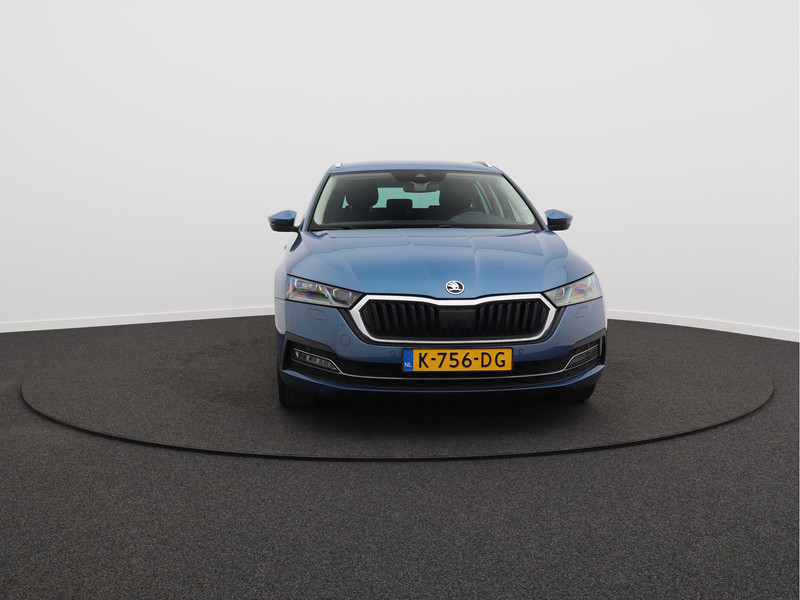 Škoda Octavia Combi 1.5 TSI First Edition/ trekhaak/ zeer mooi!