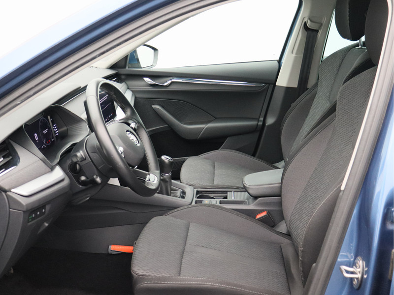 Škoda Octavia Combi 1.5 TSI First Edition/ trekhaak/ zeer mooi!