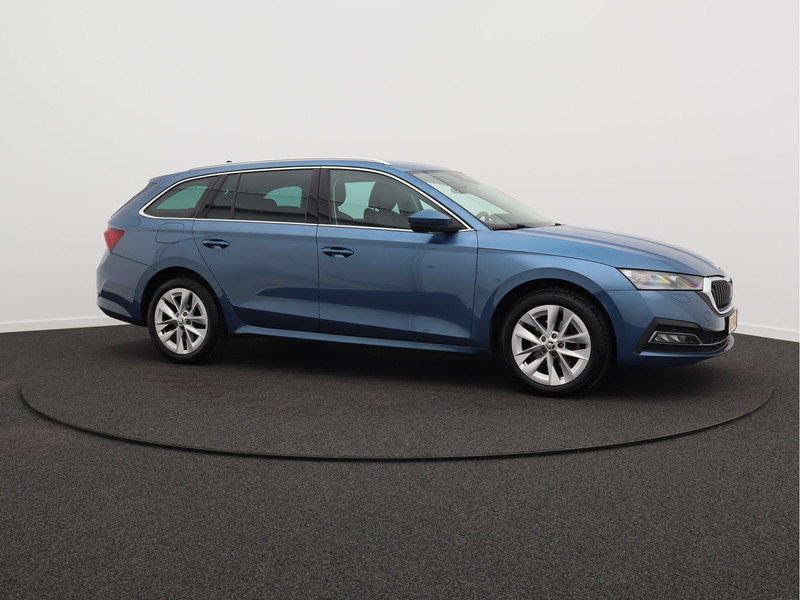 Škoda Octavia Combi 1.5 TSI First Edition/ trekhaak/ zeer mooi!