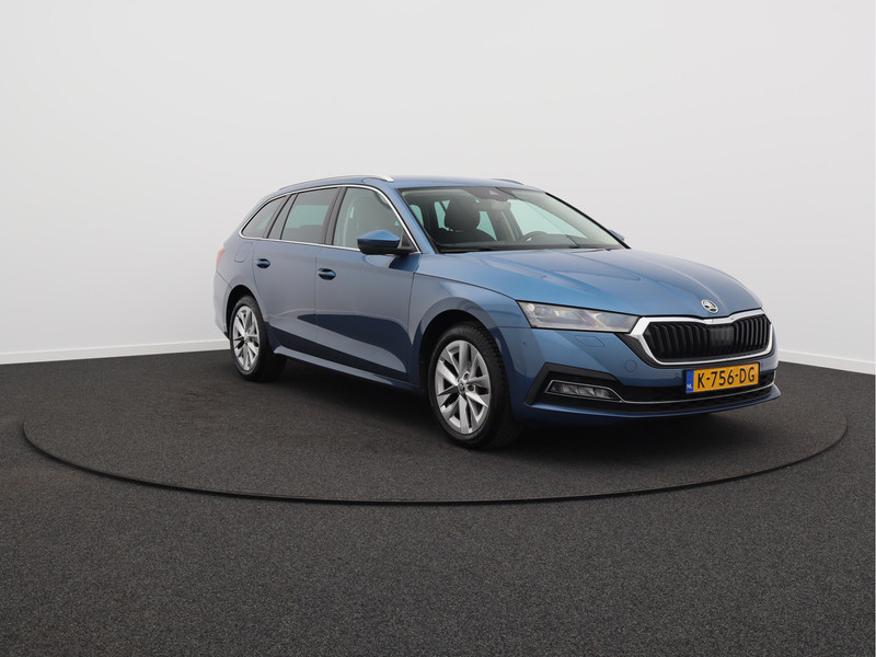 Škoda Octavia Combi 1.5 TSI First Edition/ trekhaak/ zeer mooi!