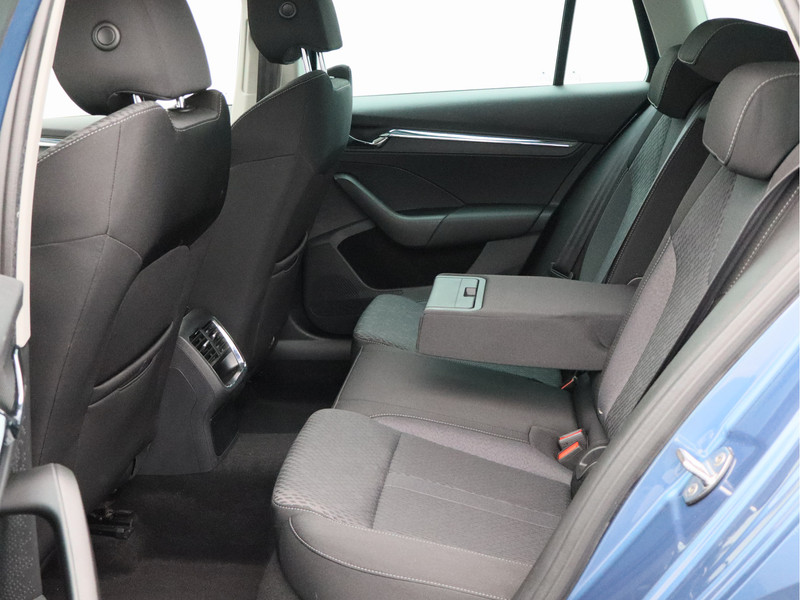 Škoda Octavia Combi 1.5 TSI First Edition/ trekhaak/ zeer mooi!