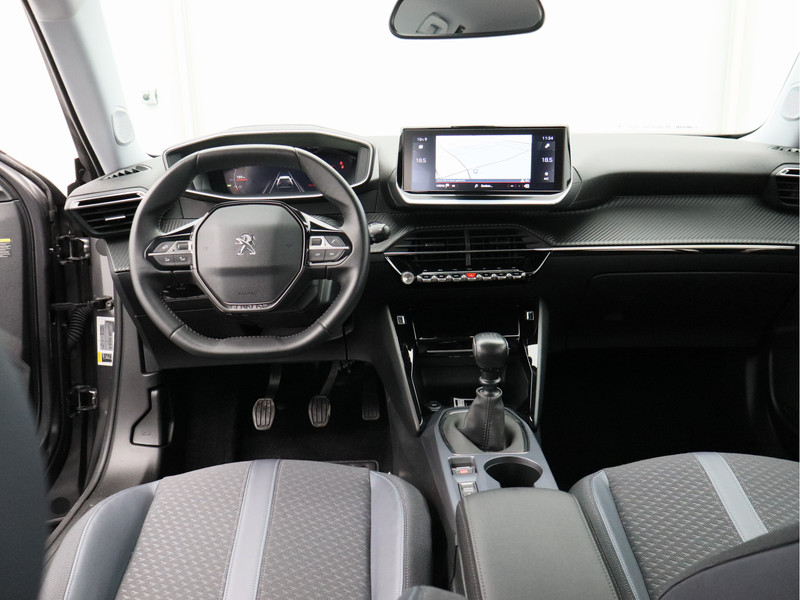 Peugeot 2008 1.2 PureTech Blue Lease Allure/ trekhaak/ lage km!