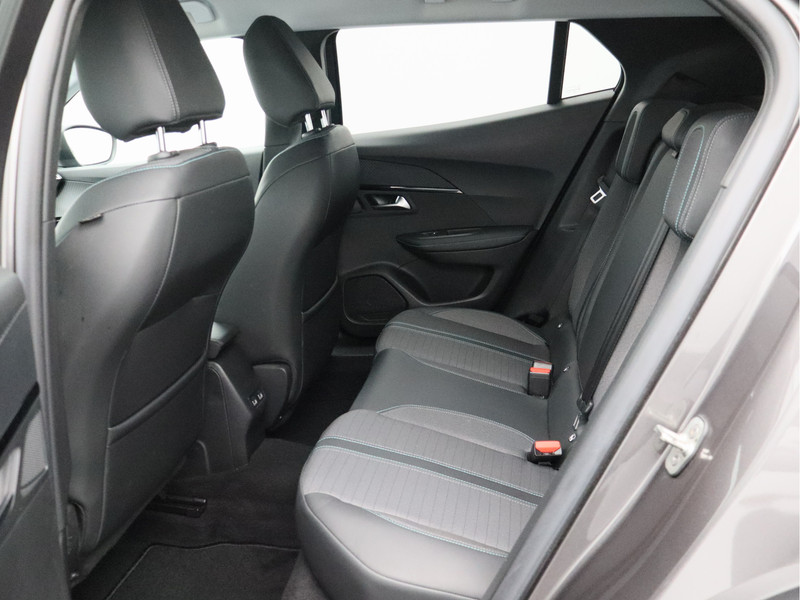 Peugeot 2008 1.2 PureTech Allure Pack/ zeer mooi!