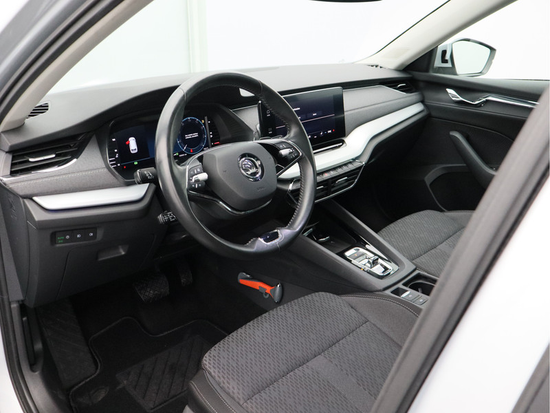 Škoda Octavia Combi 1.0 e-TSI Business Edition Plus/ automaat/ schuifdak!