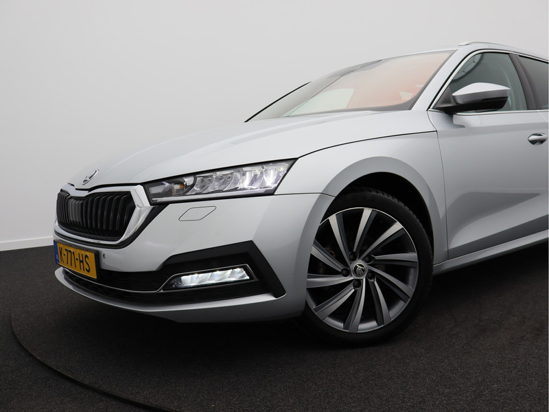 Škoda Octavia Combi 1.0 e-TSI Business Edition Plus/ automaat/ schuifdak!