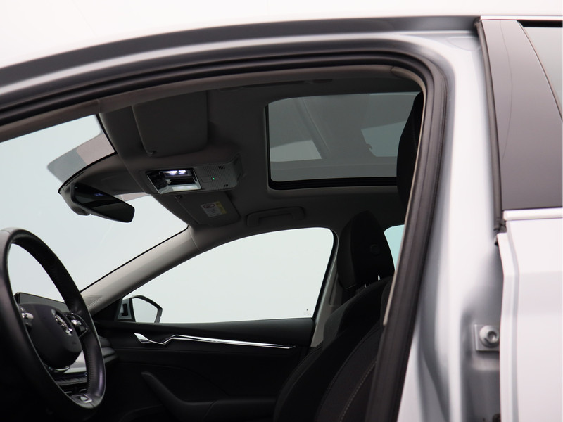 Škoda Octavia Combi 1.0 e-TSI Business Edition Plus/ automaat/ schuifdak!