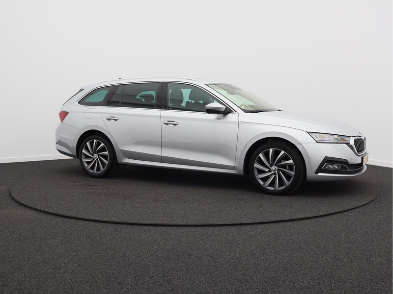 Škoda Octavia Combi 1.0 e-TSI Business Edition Plus/ automaat/ schuifdak!