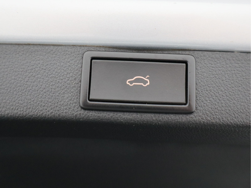 Škoda Octavia Combi 1.0 e-TSI Business Edition Plus/ automaat/ schuifdak!