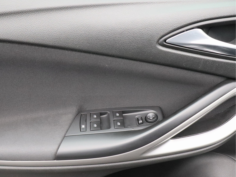 Opel Astra Sports Tourer 1.0 Turbo 120 Jaar Edition/ lage km/ mooie auto!