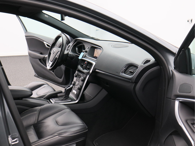 Volvo V40 1.5 T3 Polar+ Sport/ automaat/ zeer mooi!