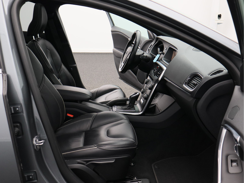 Volvo V40 1.5 T3 Polar+ Sport/ automaat/ zeer mooi!