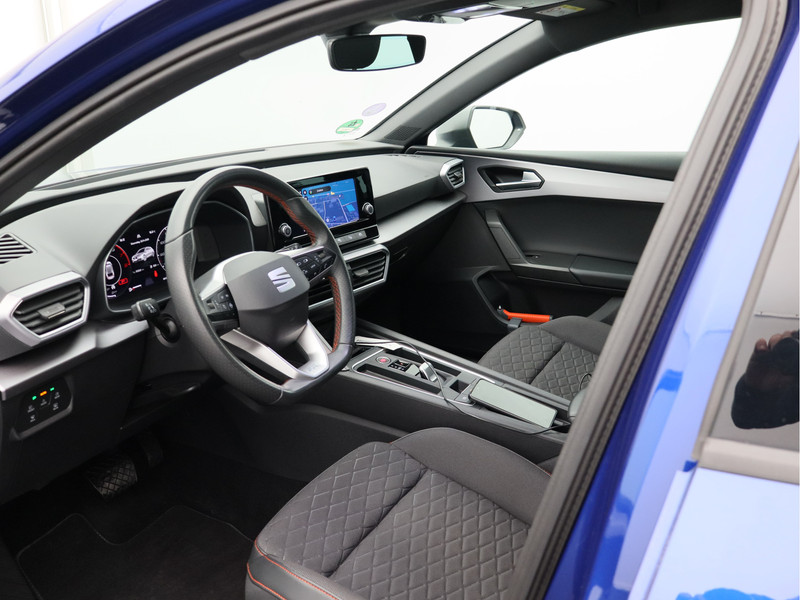 SEAT Leon Sportstourer 1.5 eTSI FR Automaat/ trekhaak/ lage km!