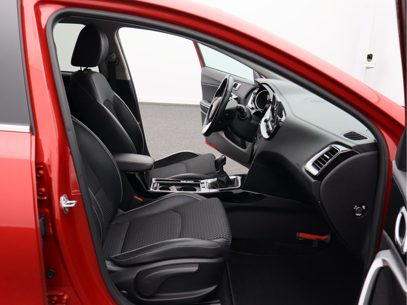 Kia Ceed Sportswagon 1.5 T-GDi DynamicPlusLine/ trekhaak/ zeer mooi!