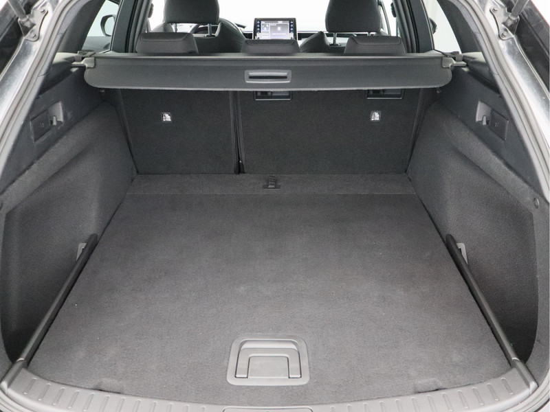 Toyota Corolla Touring Sports 1.8 Hybrid Dynamic/ lage km/ zeer mooi!