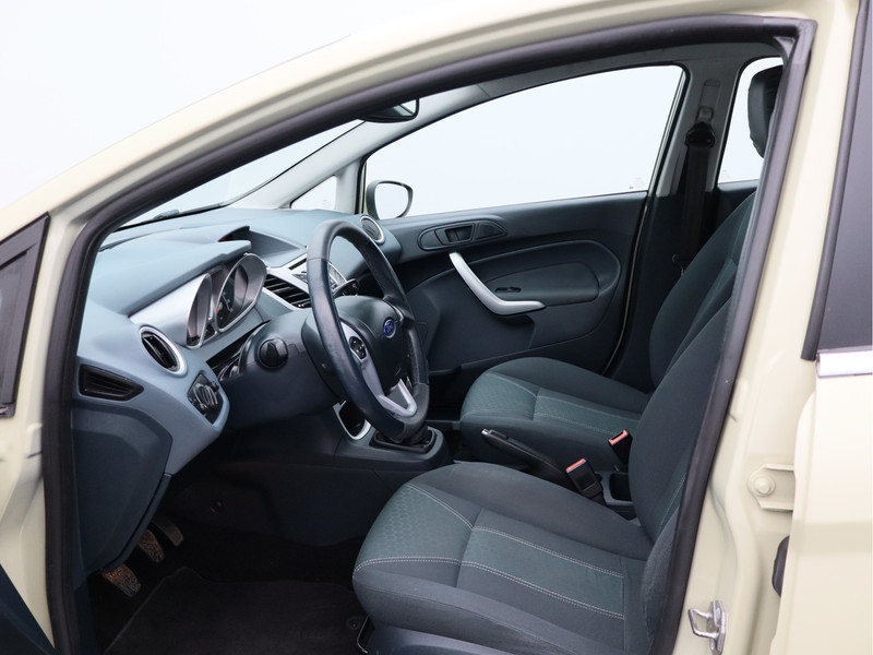 Ford Fiesta 1.6 Titanium/ lage km/ zeer mooi!