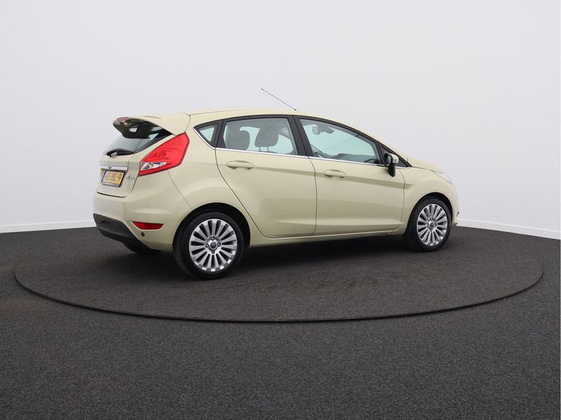 Ford Fiesta 1.6 Titanium/ lage km/ zeer mooi!