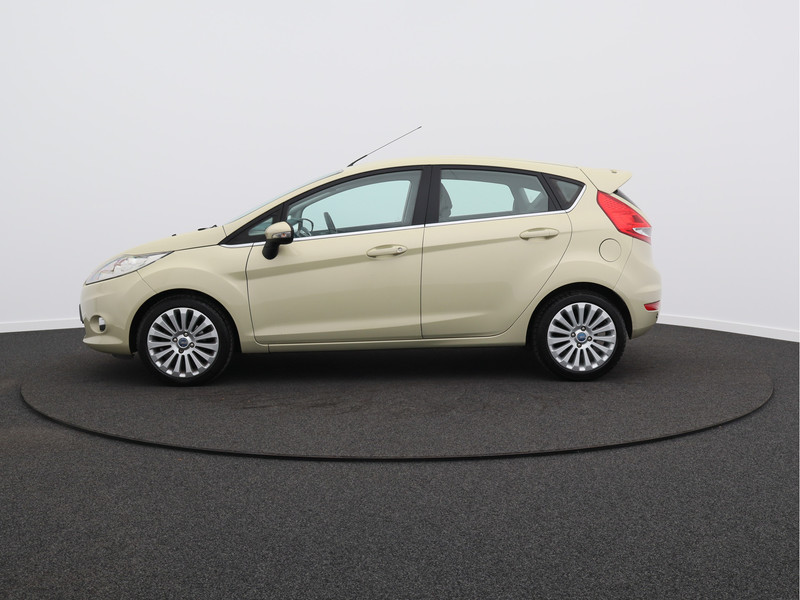Ford Fiesta 1.6 Titanium/ lage km/ zeer mooi!