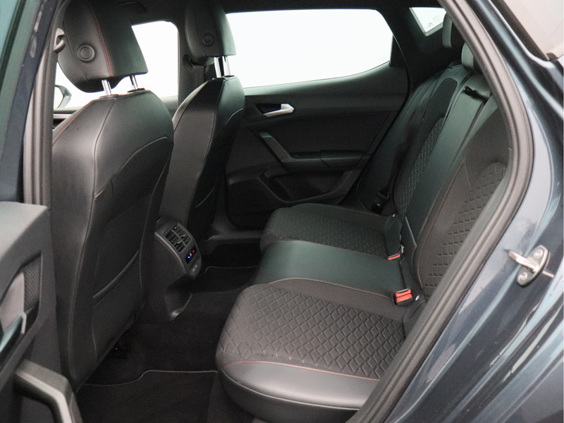 SEAT Leon 1.0 TSI FR Business Intense/ achteruitrijcamera/ zeer mooi!