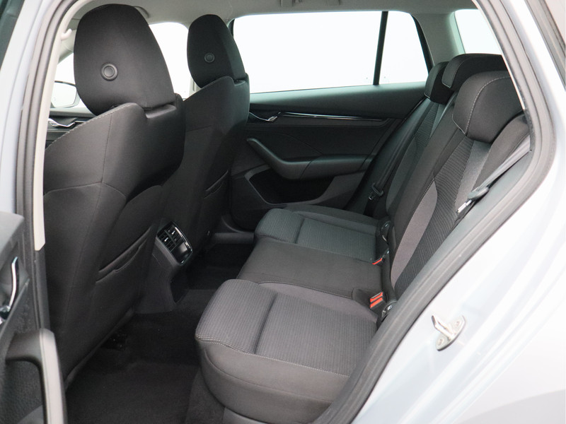 Škoda Octavia Combi 1.0 e-TSI Business Edition/ automaat/ trekhaak!