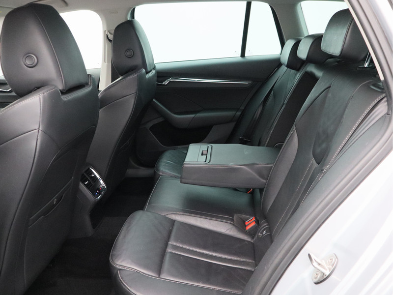 Škoda Octavia Combi 1.0 TSI Business Edition Plus/ leder/ trekhaak!