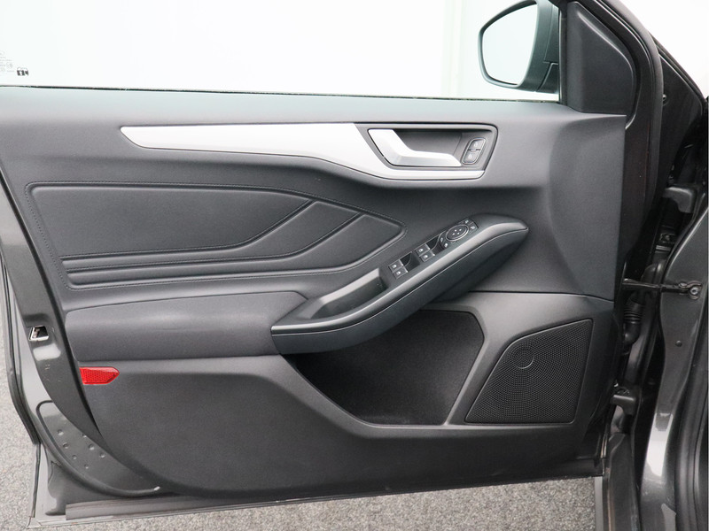 Ford Focus Wagon 1.0 EcoBoost Trend Edition/ winterpakket/ climate control!