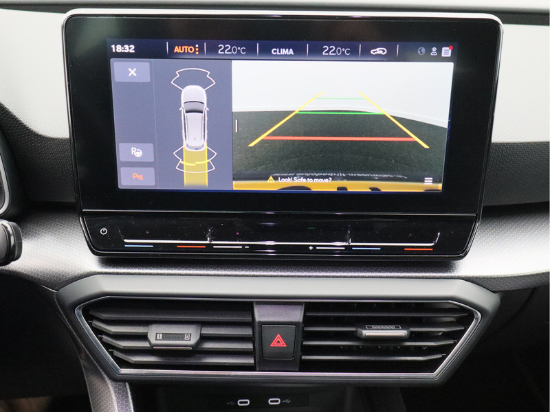 SEAT Leon Sportstourer 1.0 eTSI Style Business Intense/ automaat/ zeer mooi!
