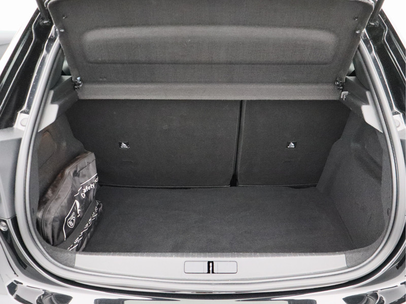 Peugeot 208 1.2 PureTech Allure Pack/ lage km/ zeer mooi!