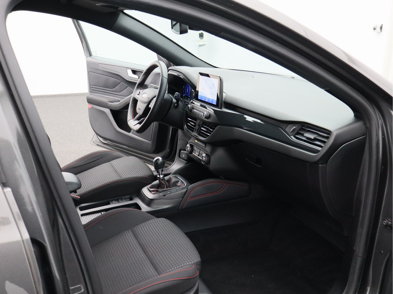 Ford Focus Wagon 1.0 EcoBoost Hybrid ST Line X Business/ zeer mooi!