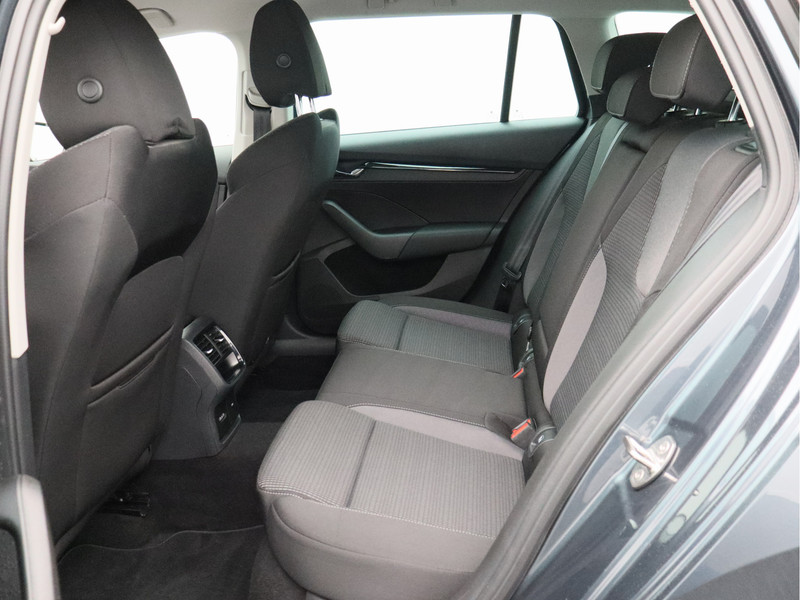 Škoda Octavia Combi 1.5 e-TSI Business Edition/ automaat!