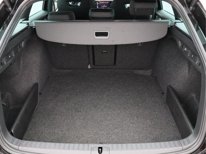 Škoda Octavia Combi 1.0 e-TSI Sport Business/ lage km/ trekhaak!