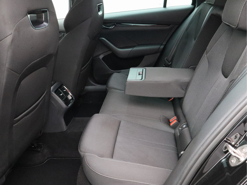 Škoda Octavia Combi 1.0 e-TSI Sport Business/ lage km/ trekhaak!