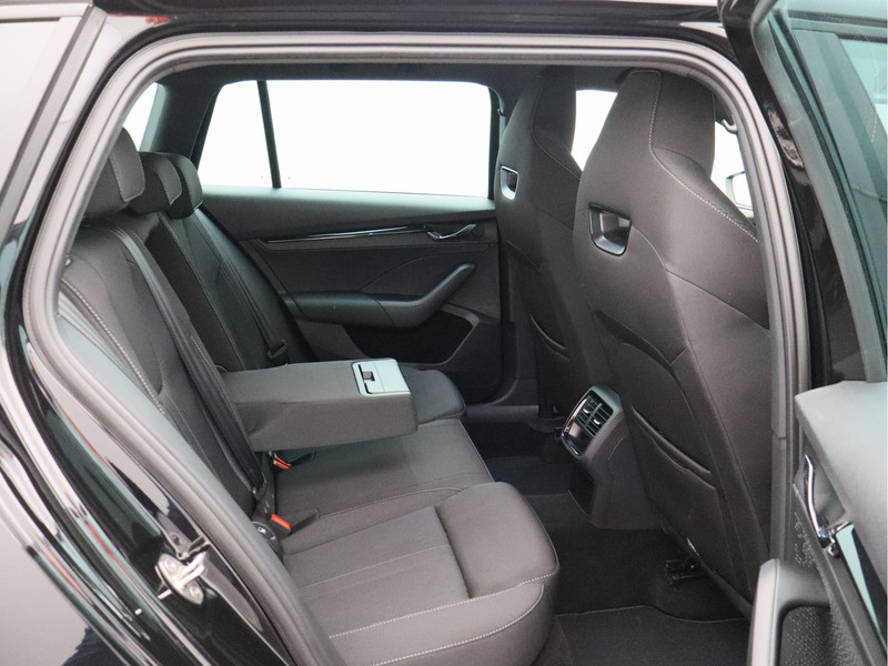 Škoda Octavia Combi 1.0 e-TSI Sport Business/ lage km/ trekhaak!