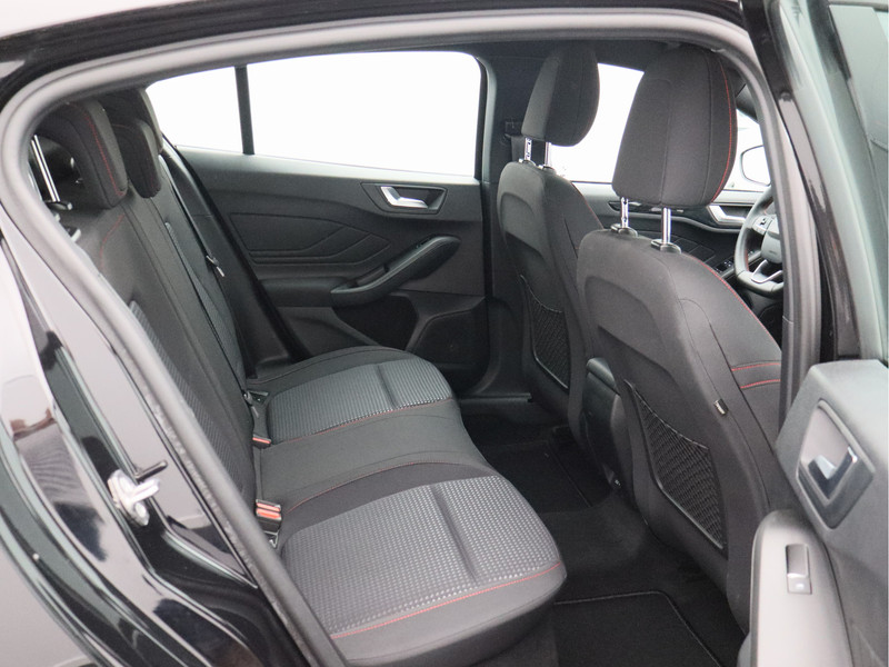 Ford Focus 1.0 EcoBoost ST Line Business/ lage km/ zeer mooi!