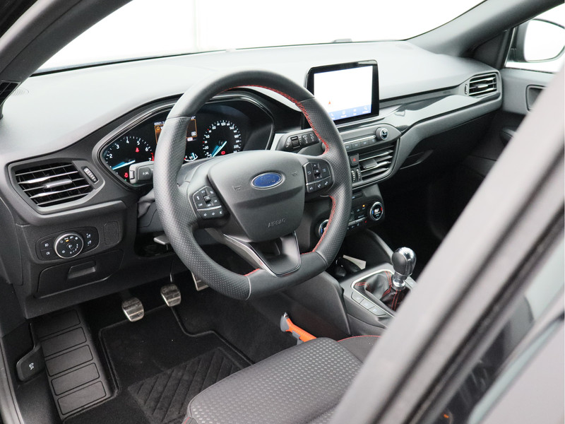 Ford Focus 1.0 EcoBoost ST Line Business/ lage km/ zeer mooi!