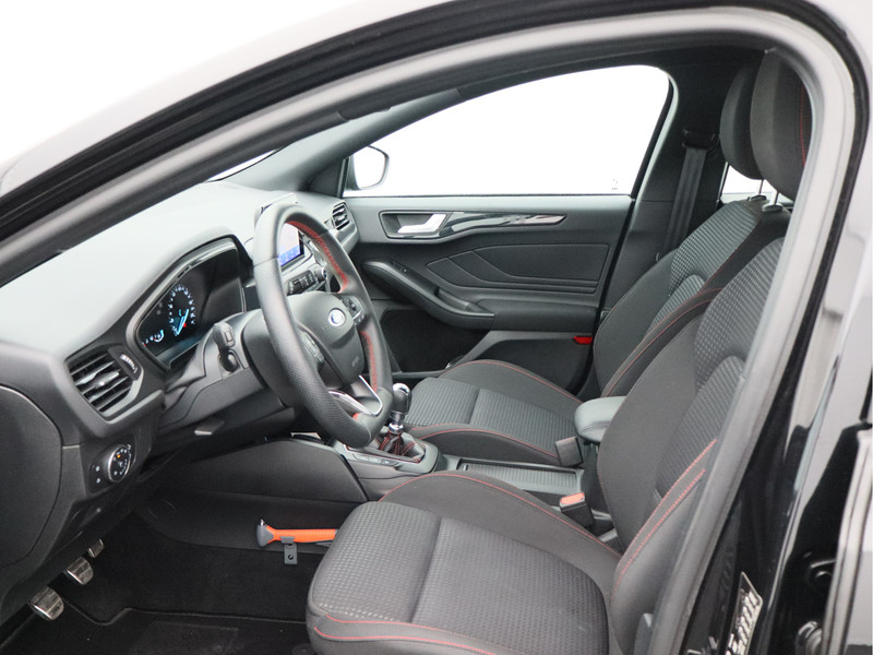 Ford Focus 1.0 EcoBoost ST Line Business/ lage km/ zeer mooi!