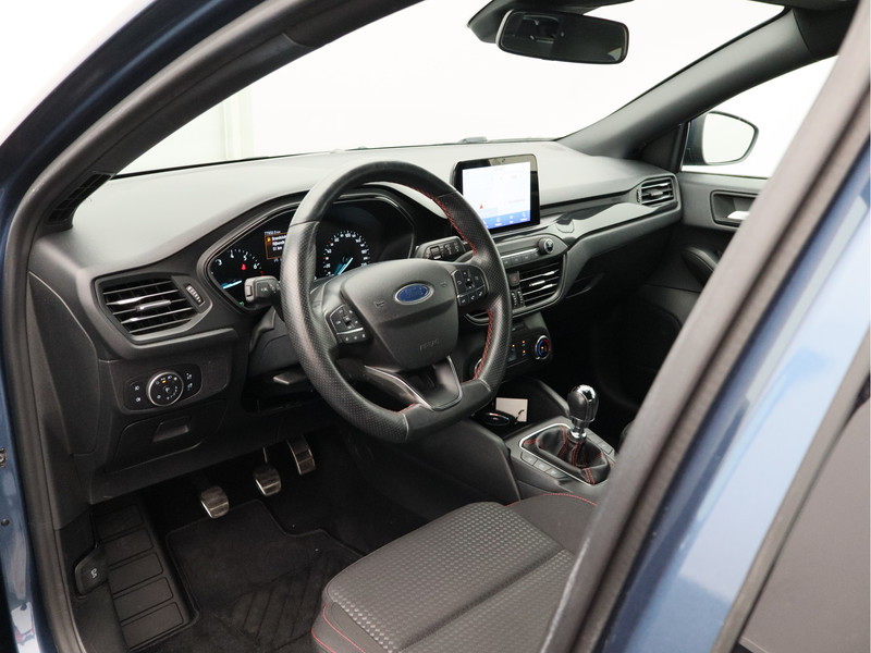 Ford Focus 1.0 EcoBoost ST Line Business/ lage km/ zeer mooi!