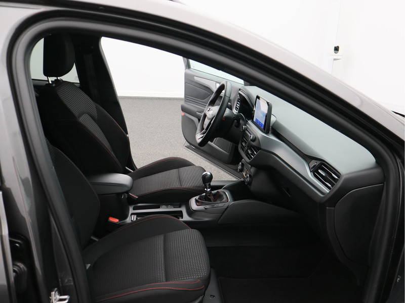 Ford Focus Wagon 1.0 EcoBoost Hybrid ST Line Style/ lage km/ zeer mooi!
