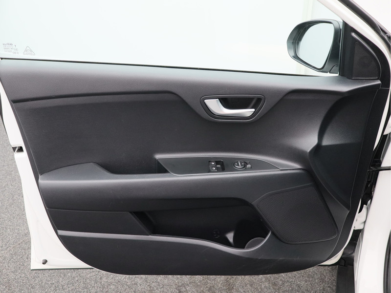 Kia Stonic 1.0 T-GDi MHEV DynamicLine/ lage km!