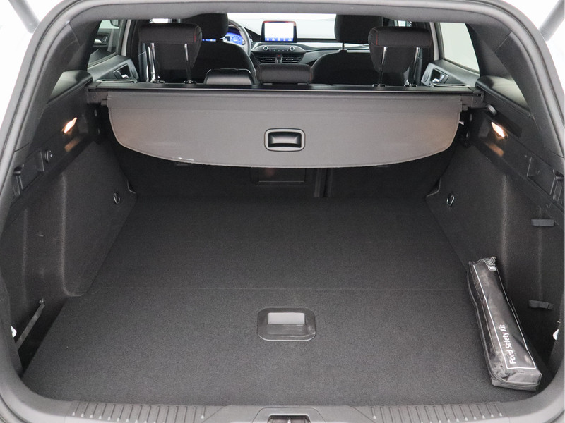 Ford Focus Wagon 1.0 EcoBoost Hybrid ST Line X Business/ compleet!