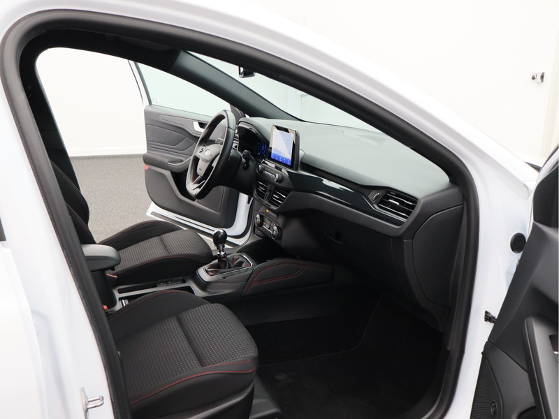 Ford Focus Wagon 1.0 EcoBoost Hybrid ST Line X Business/ compleet!