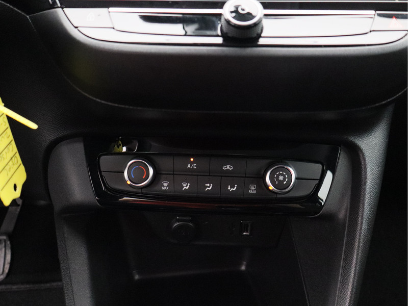 Opel Corsa 1.2 Edition/ lage km/ navigatie/ app connnect!